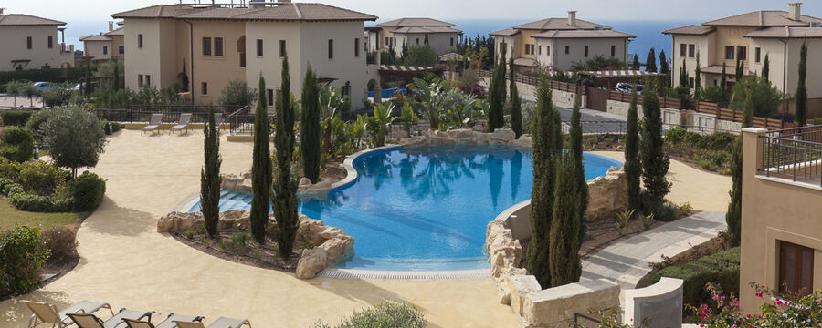  Five-star-luxury-resort-in-Cyprus 